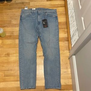 Brand New Levi Slim Taper stretch jeans !